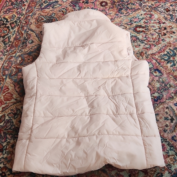 New Balance Blush Pink Quilted Vest - Picture 3 of 4